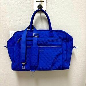 Vera Bradley large Bright Blue Travel duffle bag Quilted EXC!